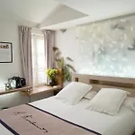 Litteraire Arthur Rimbaud, Bw Signature Collection Hotel Paris