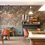 Litteraire Arthur Rimbaud, Bw Signature Collection Hotel 4*