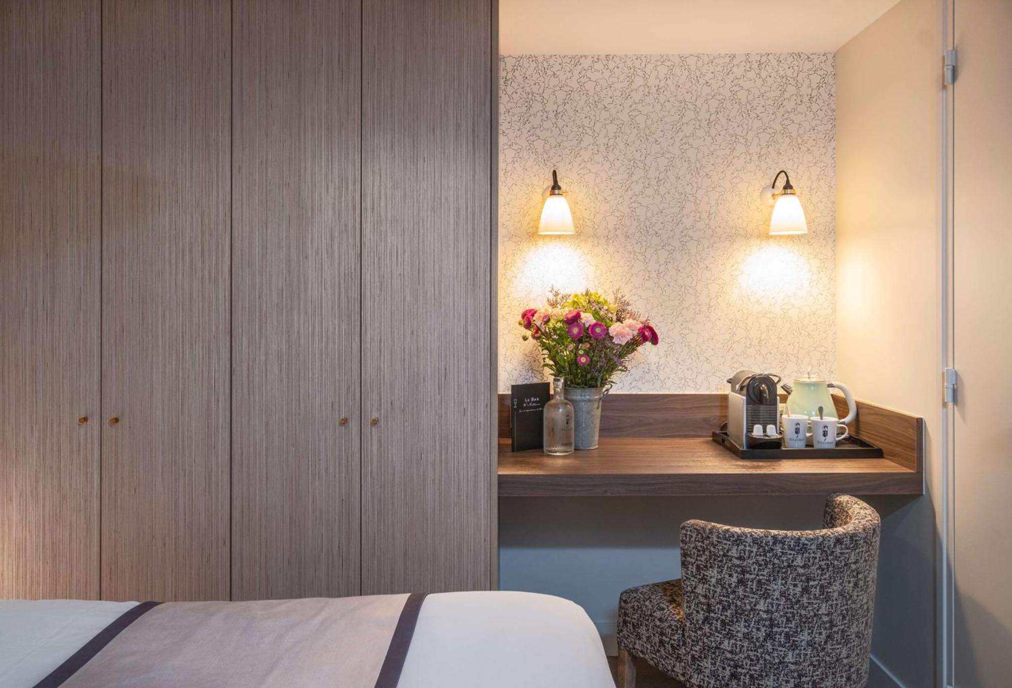 Hotel Litteraire Arthur Rimbaud, Bw Signature Collection 4*