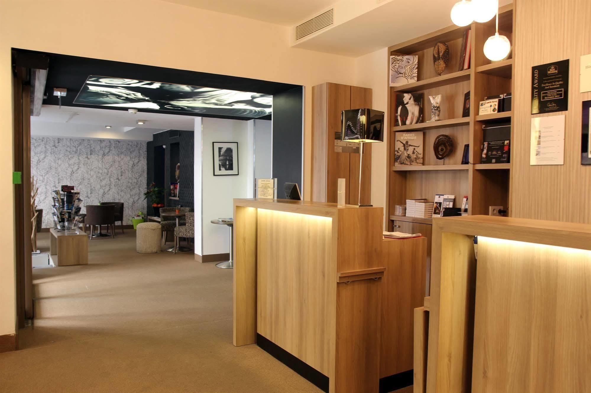 Litteraire Arthur Rimbaud, Bw Signature Collection Hotel Paris